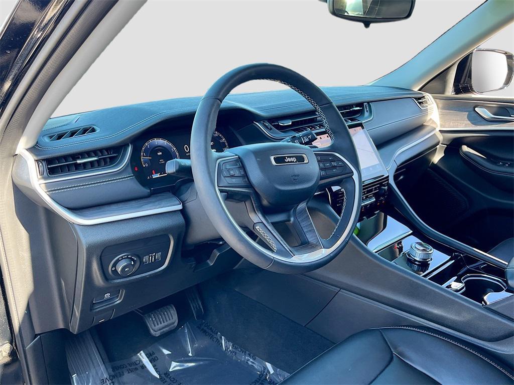 used 2023 Jeep Grand Cherokee car, priced at $30,487