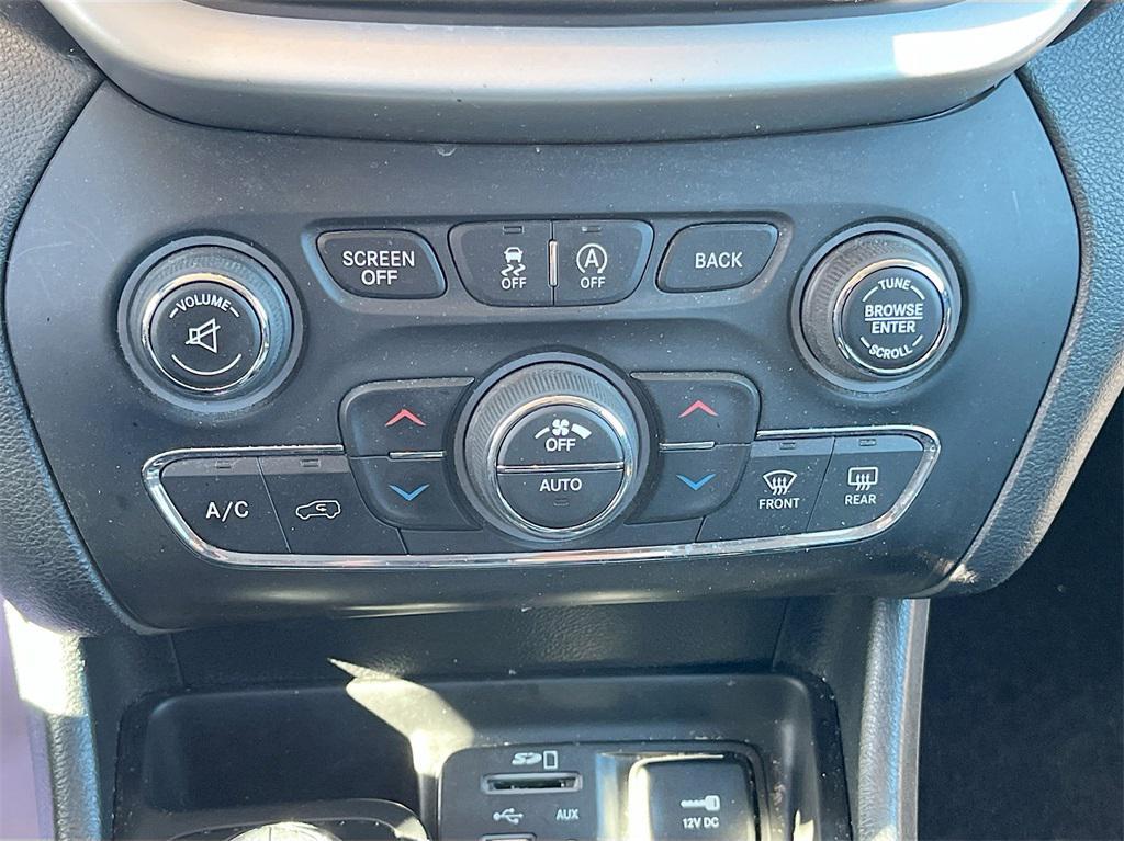 used 2017 Jeep Cherokee car, priced at $14,474