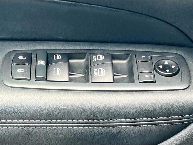 used 2021 Jeep Grand Cherokee car, priced at $23,274