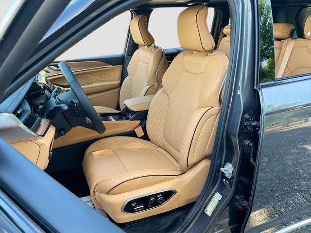 new 2025 Jeep Grand Cherokee car, priced at $60,930