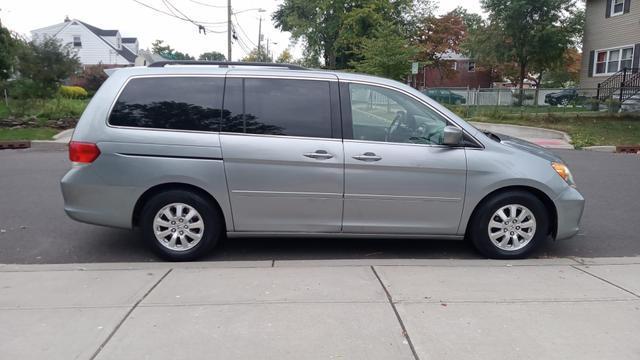 used 2009 Honda Odyssey car, priced at $6,390