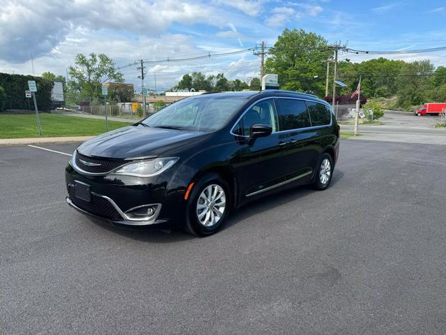 used 2018 Chrysler Pacifica car, priced at $19,995