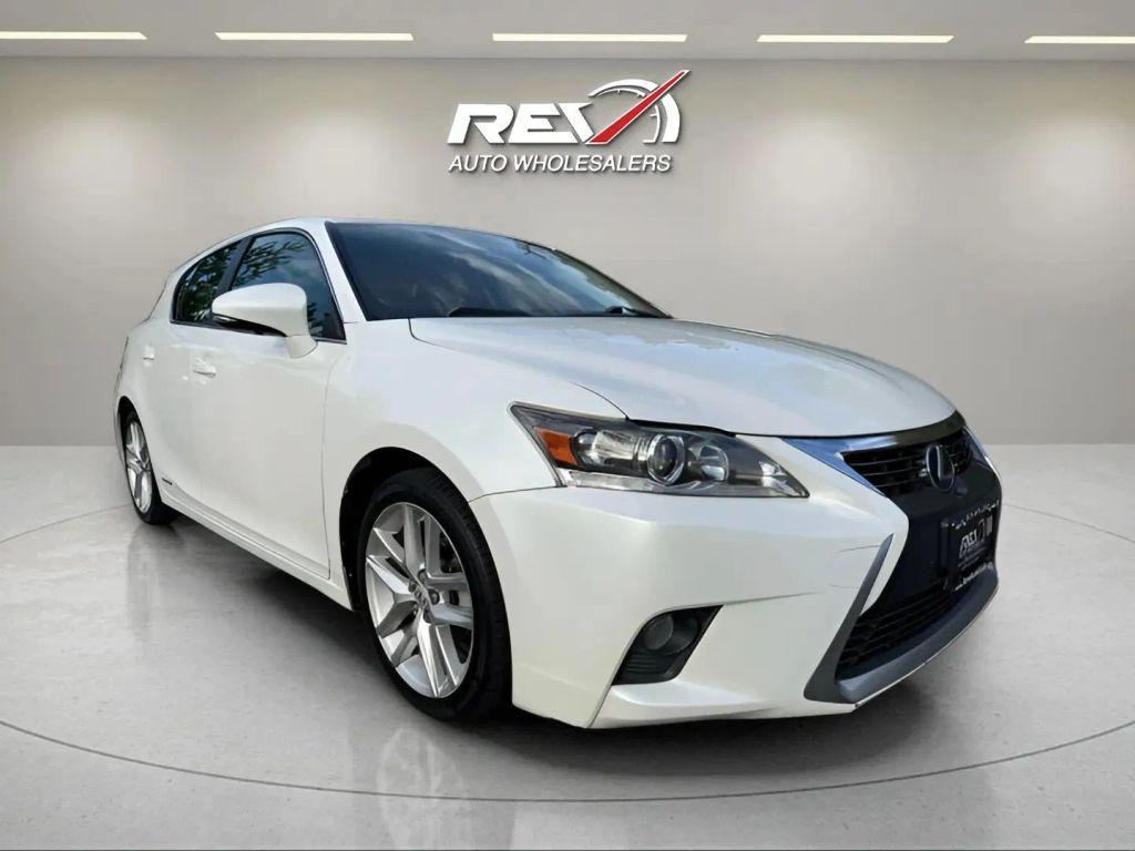 used 2014 Lexus CT 200h car, priced at $10,480