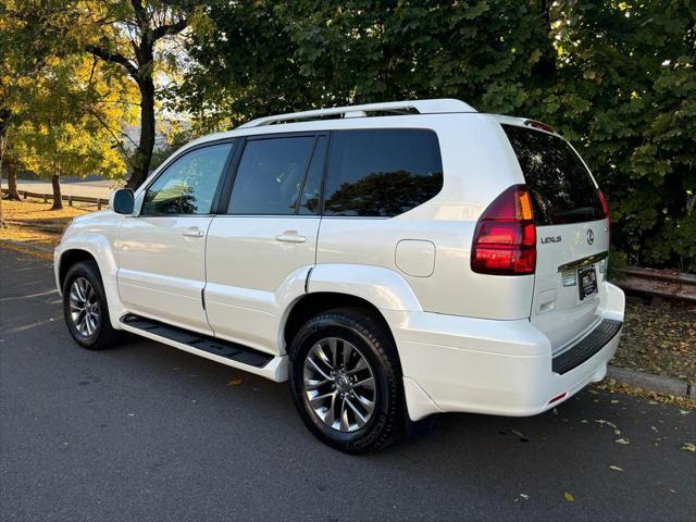 used 2005 Lexus GX 470 car, priced at $10,280