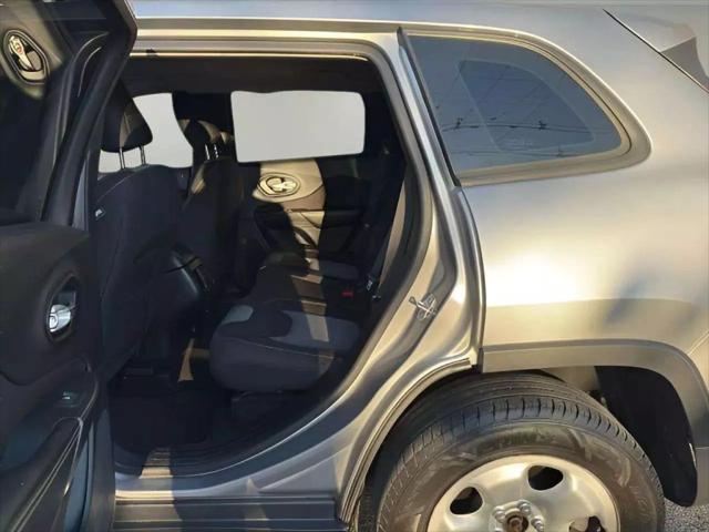 used 2016 Jeep Cherokee car, priced at $9,380