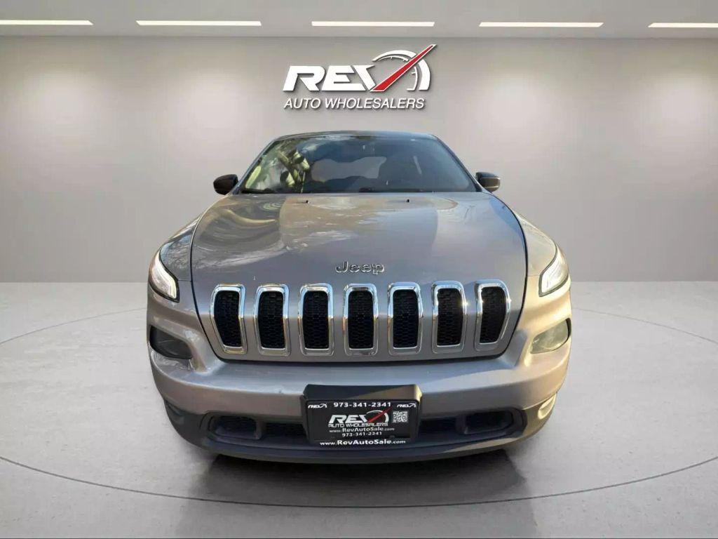 used 2016 Jeep Cherokee car, priced at $9,480