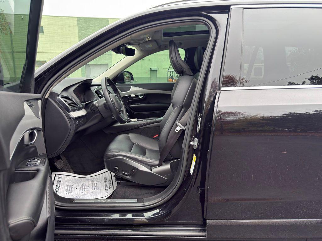 used 2022 Volvo XC90 car, priced at $20,680