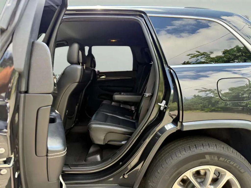 used 2015 Jeep Grand Cherokee car, priced at $9,221