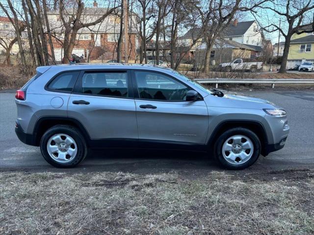 used 2014 Jeep Cherokee car, priced at $7,614