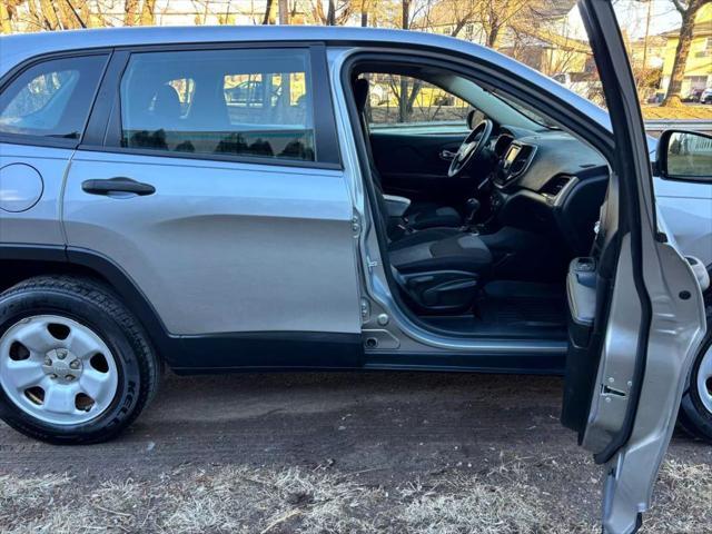 used 2014 Jeep Cherokee car, priced at $7,614