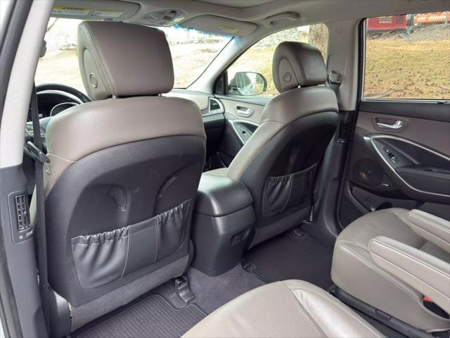 used 2014 Hyundai Santa Fe car, priced at $9,480