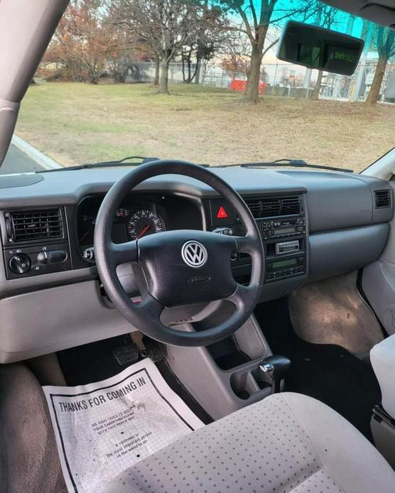 used 2002 Volkswagen Eurovan car, priced at $6,490