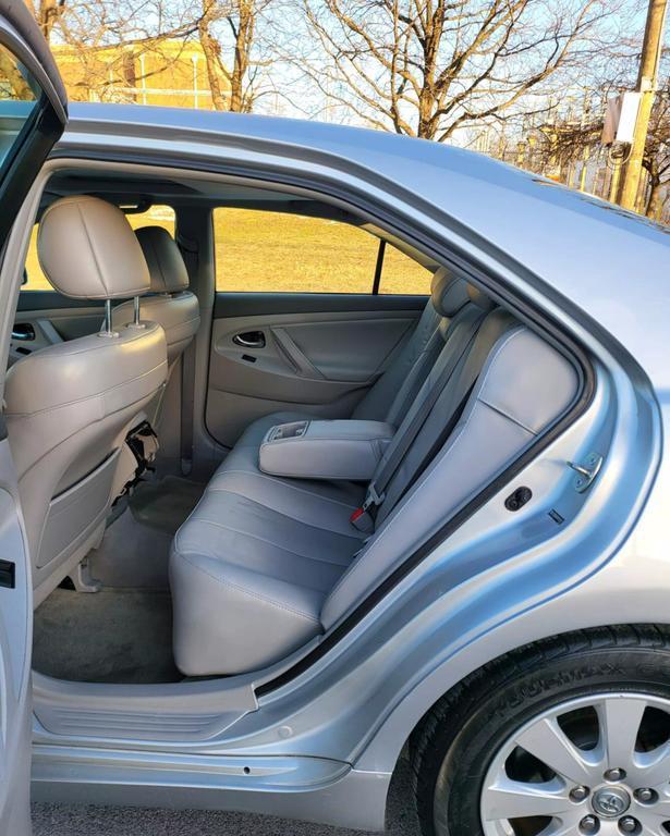 used 2009 Toyota Camry Hybrid car, priced at $7,780