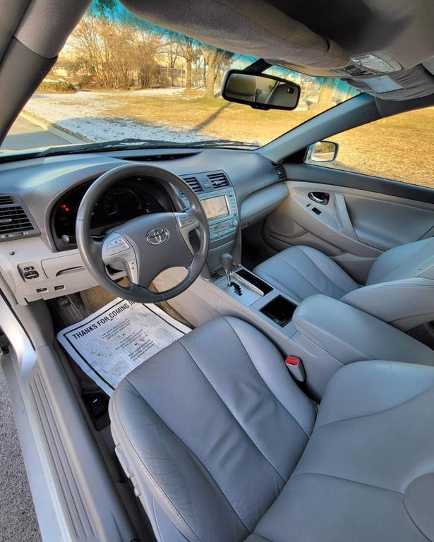 used 2009 Toyota Camry Hybrid car, priced at $7,780