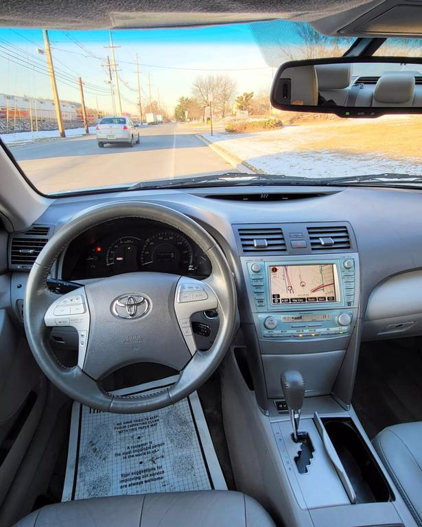 used 2009 Toyota Camry Hybrid car, priced at $7,780