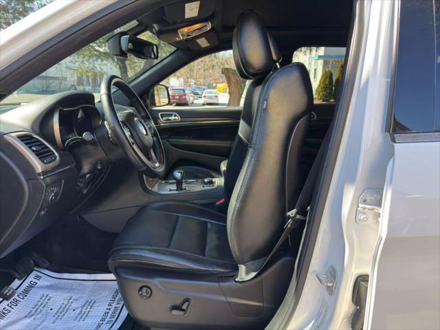 used 2015 Jeep Grand Cherokee car, priced at $10,390