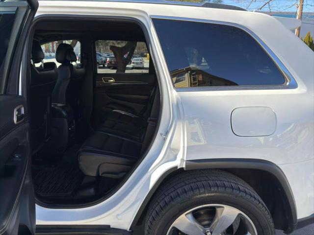 used 2015 Jeep Grand Cherokee car, priced at $10,390