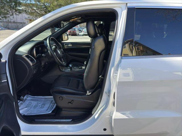 used 2015 Jeep Grand Cherokee car, priced at $10,390