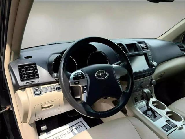 used 2011 Toyota Highlander car, priced at $8,880