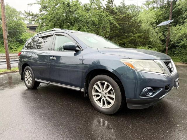 used 2014 Nissan Pathfinder car, priced at $5,480