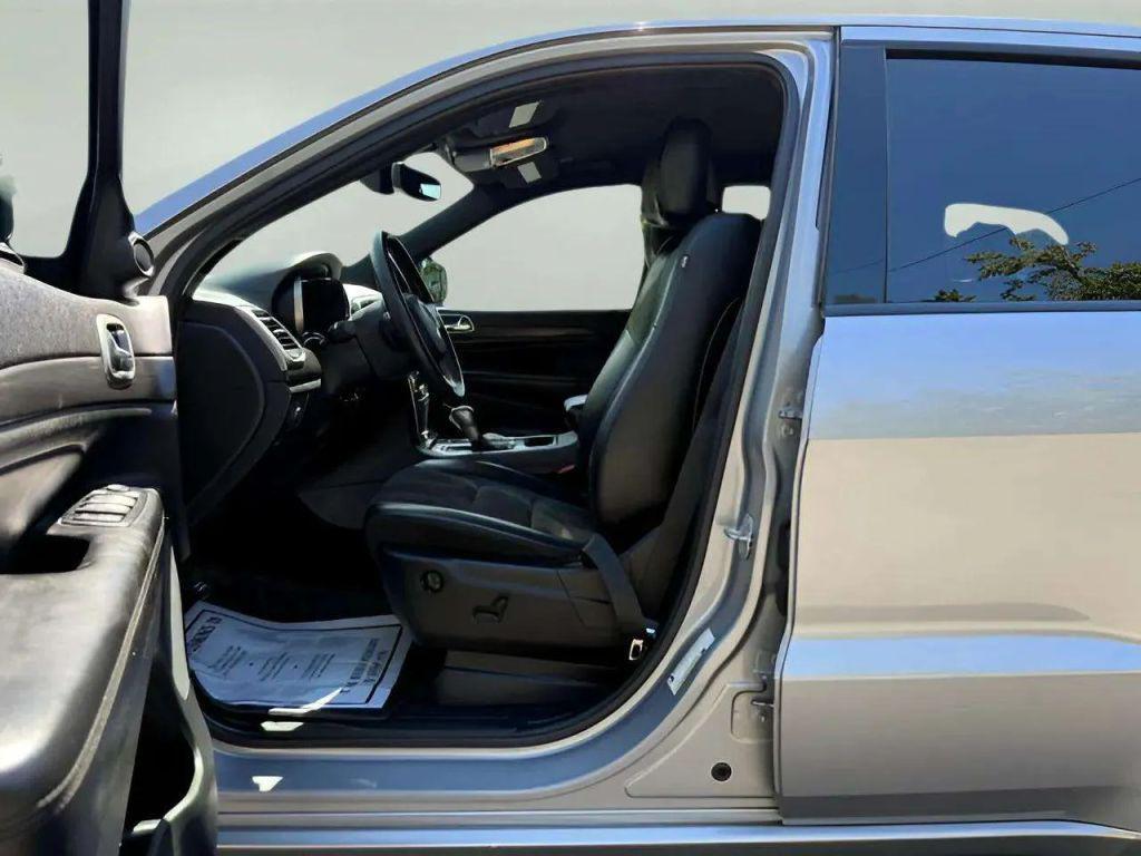 used 2018 Jeep Grand Cherokee car, priced at $13,864