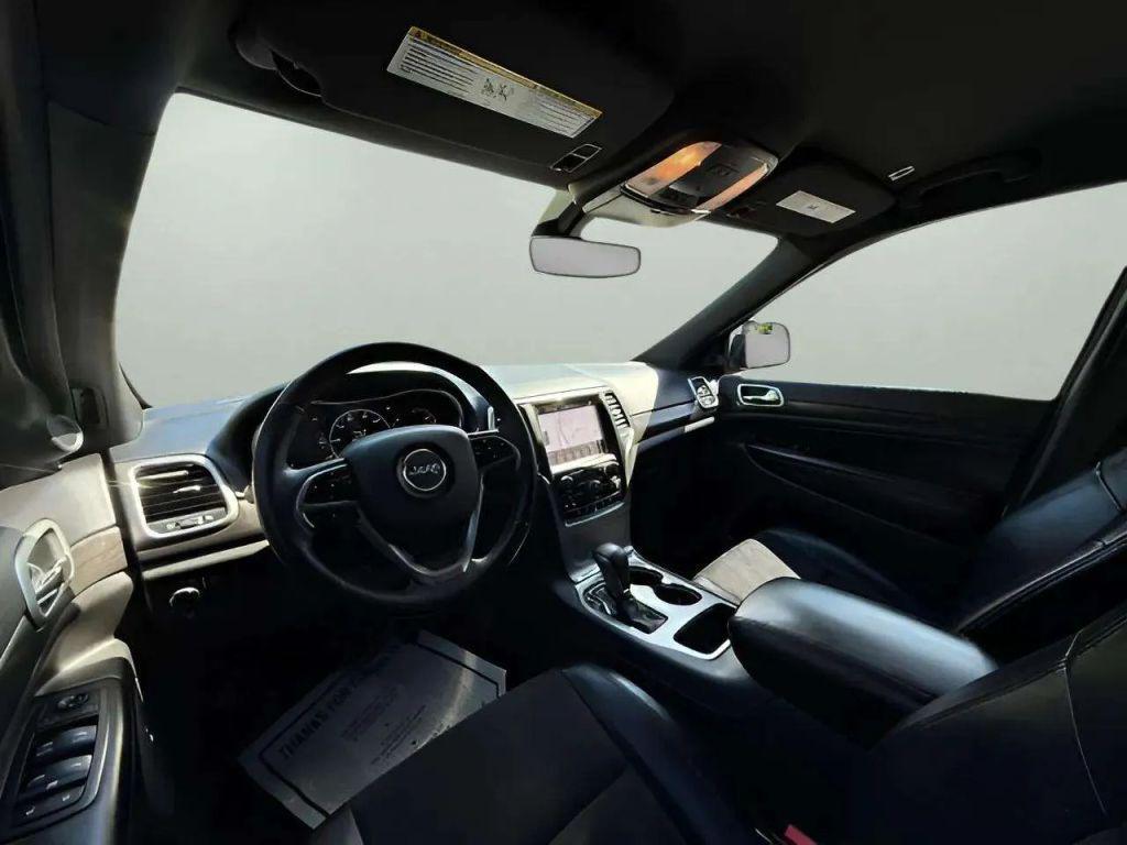 used 2018 Jeep Grand Cherokee car, priced at $13,864
