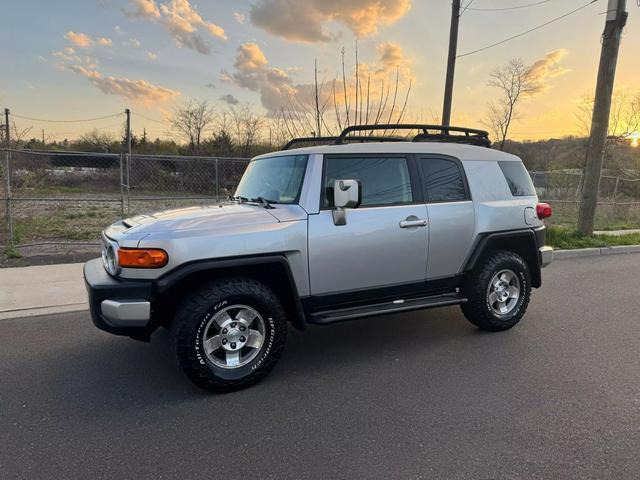 used 2008 Toyota FJ Cruiser car, priced at $13,995