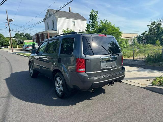 used 2011 Honda Pilot car, priced at $9,495