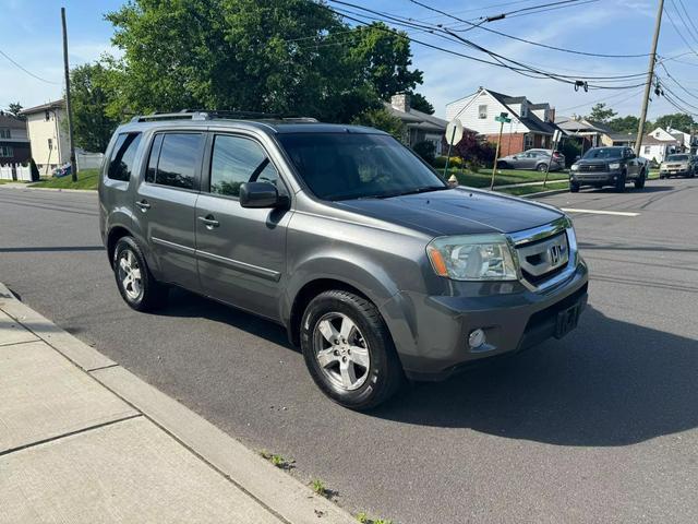 used 2011 Honda Pilot car, priced at $9,495