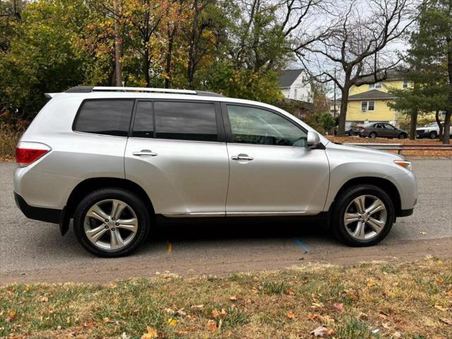 used 2012 Toyota Highlander car, priced at $11,990