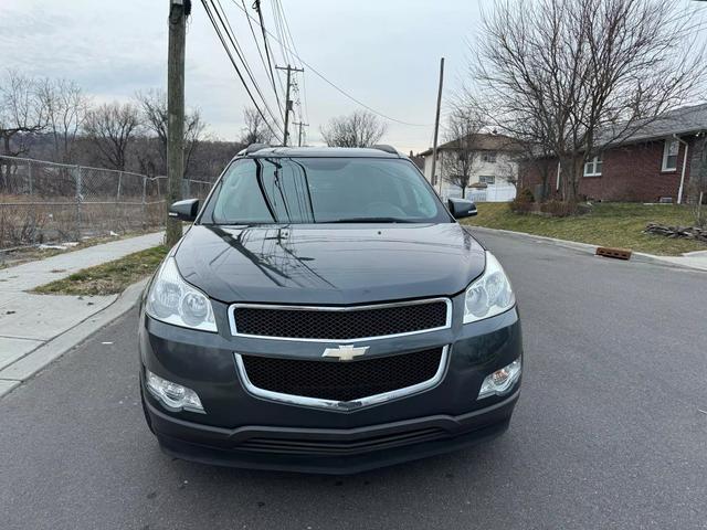 used 2010 Chevrolet Traverse car, priced at $5,495