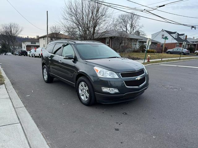 used 2010 Chevrolet Traverse car, priced at $5,495