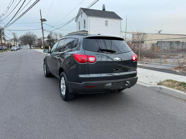 used 2010 Chevrolet Traverse car, priced at $5,495