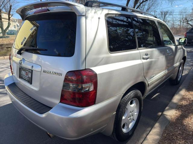 used 2006 Toyota Highlander car, priced at $7,180