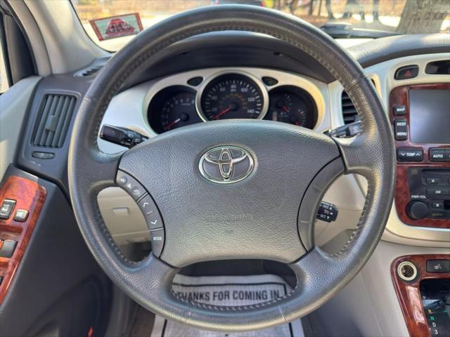 used 2006 Toyota Highlander car, priced at $7,180