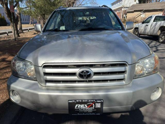 used 2006 Toyota Highlander car, priced at $7,180