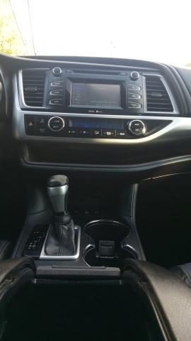 used 2014 Toyota Highlander car, priced at $12,490