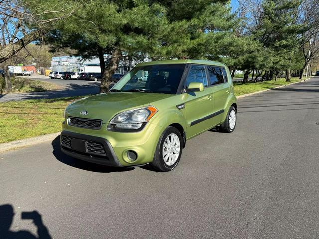 used 2013 Kia Soul car, priced at $4,995