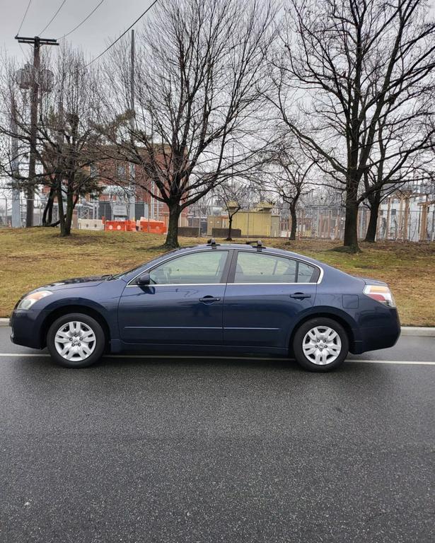 used 2009 Nissan Altima car, priced at $5,480