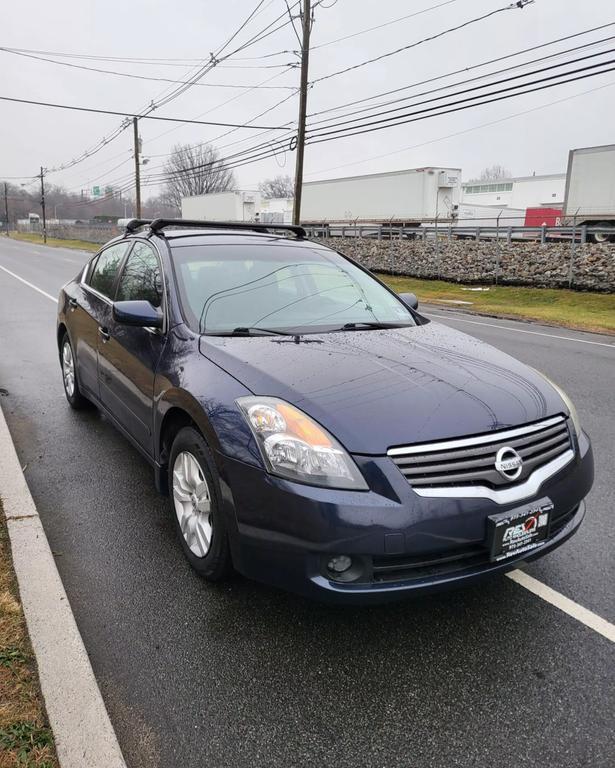 used 2009 Nissan Altima car, priced at $5,480