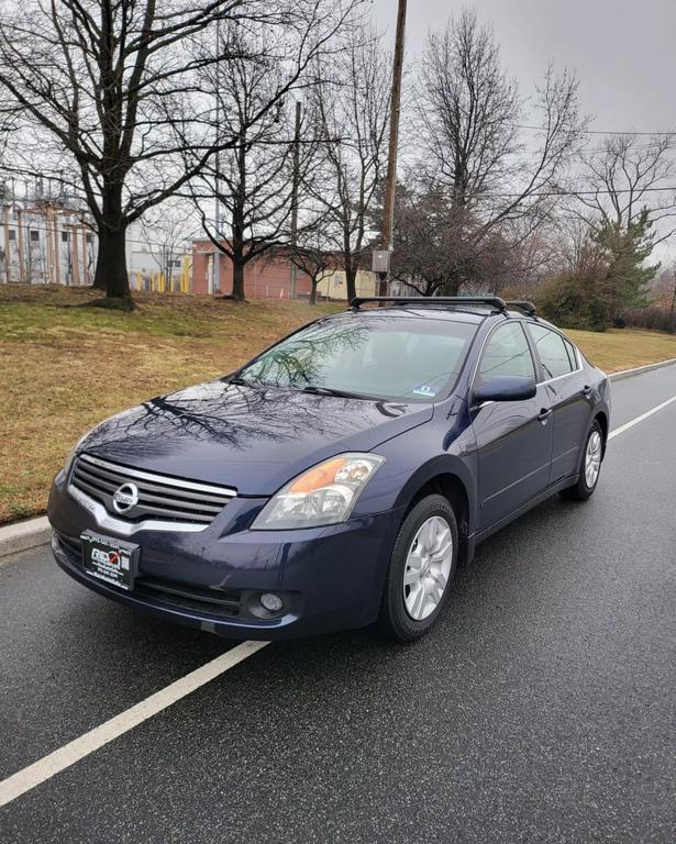 used 2009 Nissan Altima car, priced at $5,480