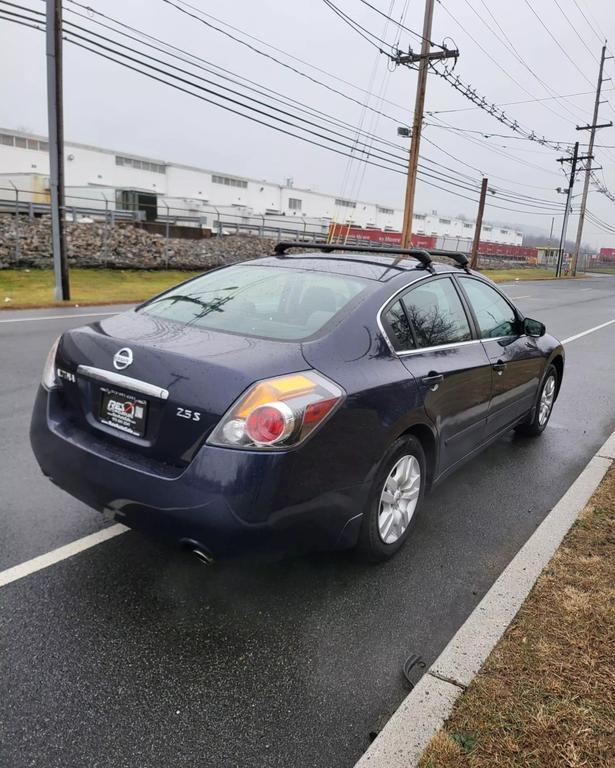 used 2009 Nissan Altima car, priced at $5,480