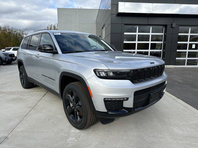 new 2024 Jeep Grand Cherokee L car, priced at $59,000