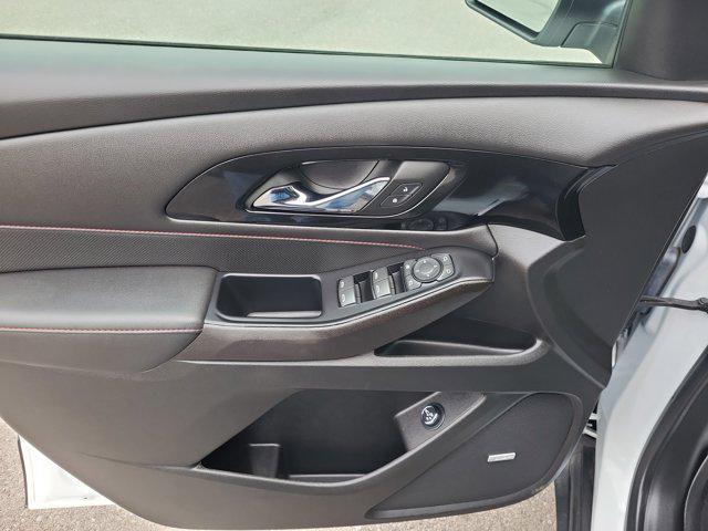 used 2023 Chevrolet Traverse car, priced at $37,990