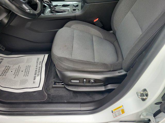 used 2023 Chevrolet Traverse car, priced at $31,490