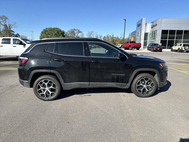 new 2024 Jeep Compass car, priced at $35,935