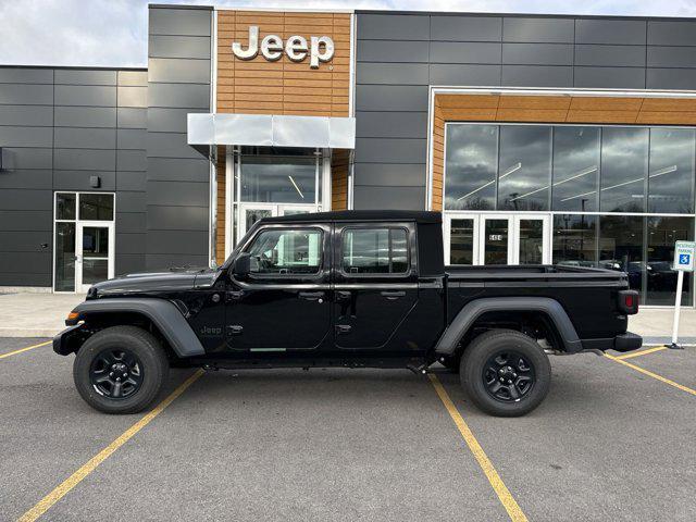 new 2024 Jeep Gladiator car, priced at $41,140