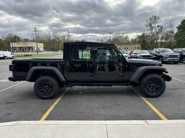 new 2024 Jeep Gladiator car, priced at $41,140