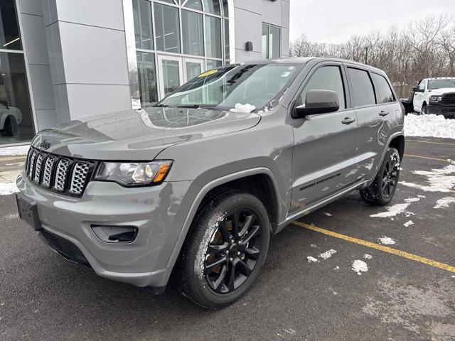 used 2022 Jeep Grand Cherokee car, priced at $28,490