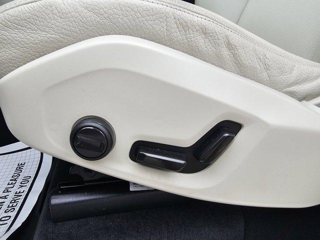 used 2023 Volvo XC90 Recharge Plug-In Hybrid car, priced at $39,990